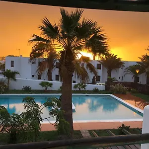 https://casa-neem-charco-del-palo.in-canary-islands.com